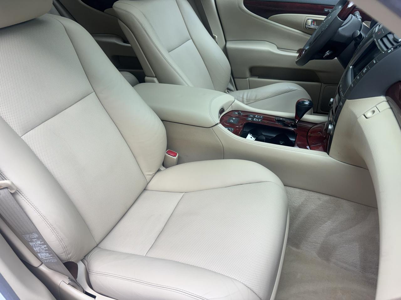Lexus LS 460 Luxury Sedan AWD 2009