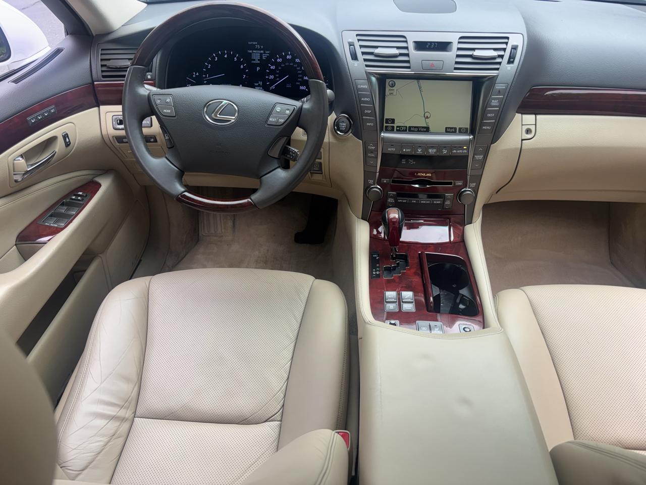Lexus LS 460 Luxury Sedan AWD 2009