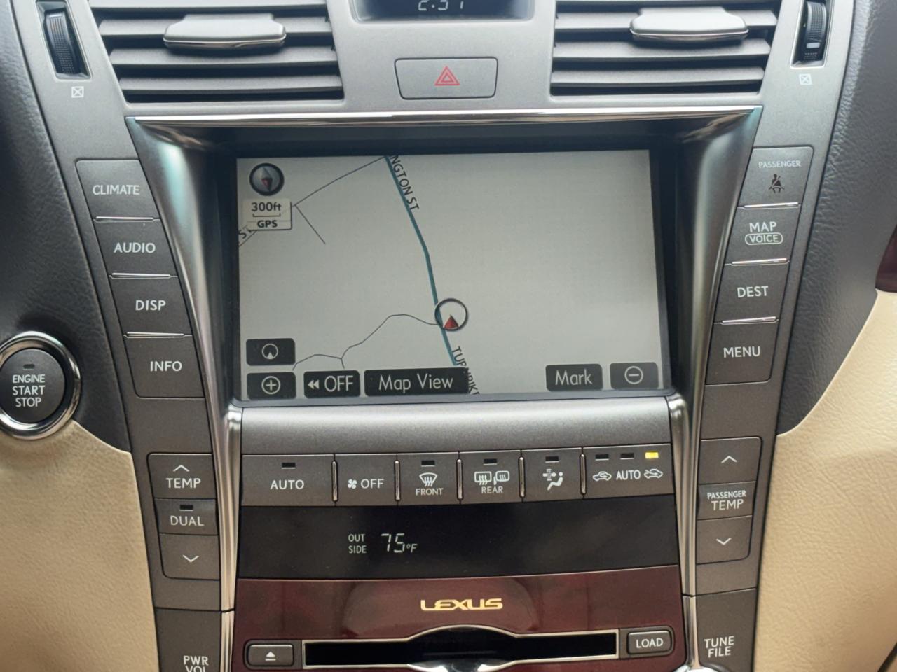 Lexus LS 460 Luxury Sedan AWD 2009
