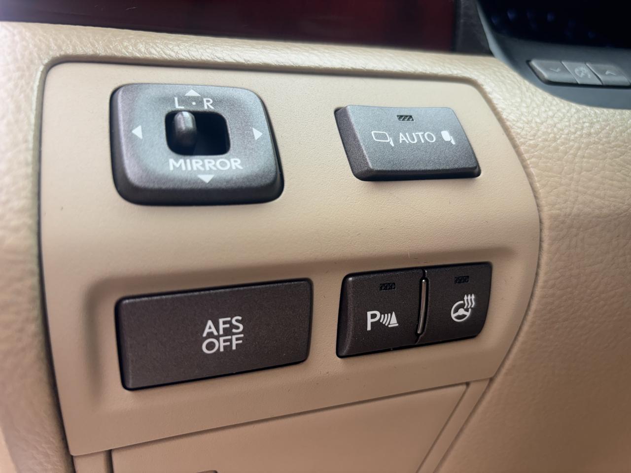 Lexus LS 460 Luxury Sedan AWD 2009