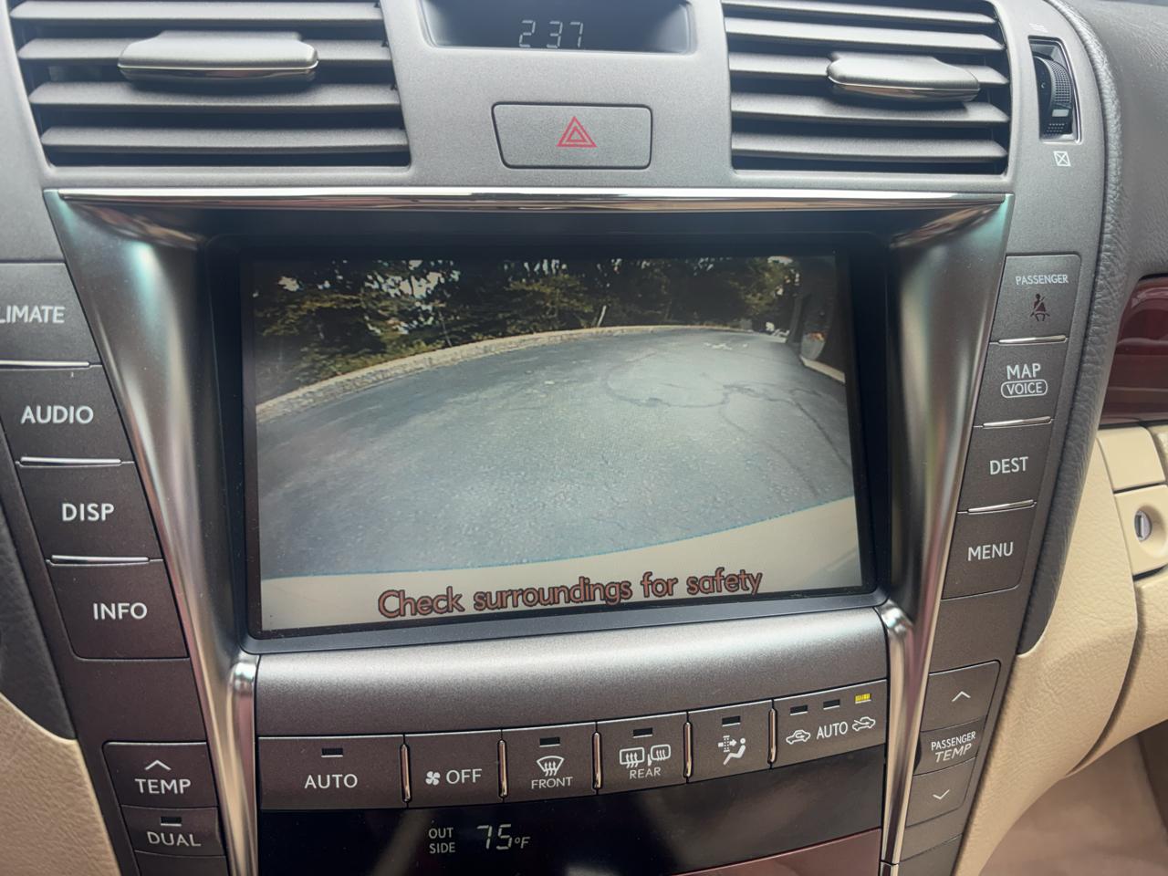 Lexus LS 460 Luxury Sedan AWD 2009