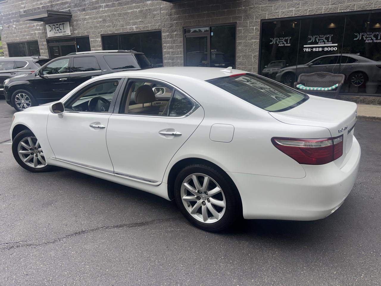 Lexus LS 460 Luxury Sedan AWD 2009