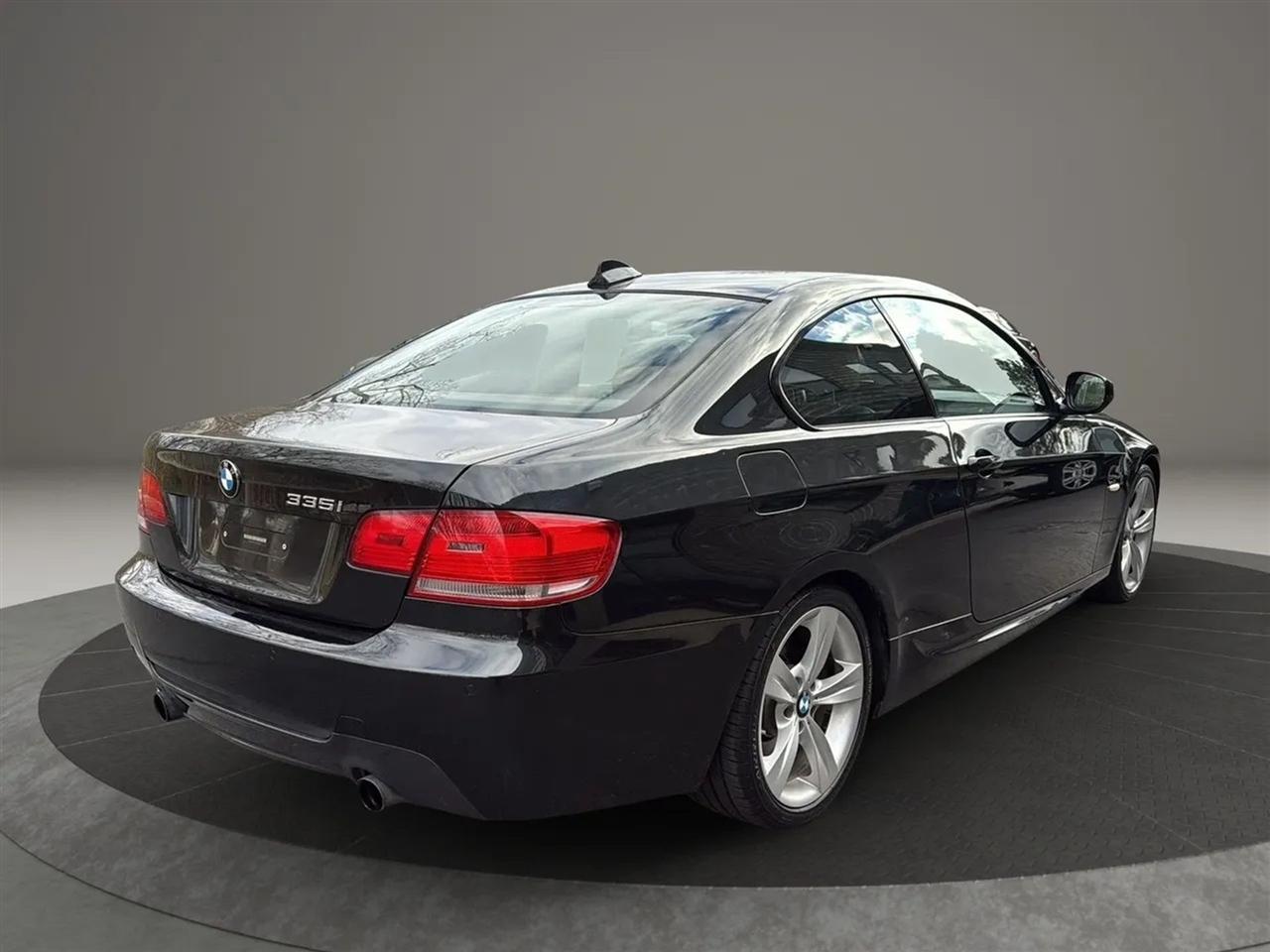 BMW 3-Series 335i Coupe 2010