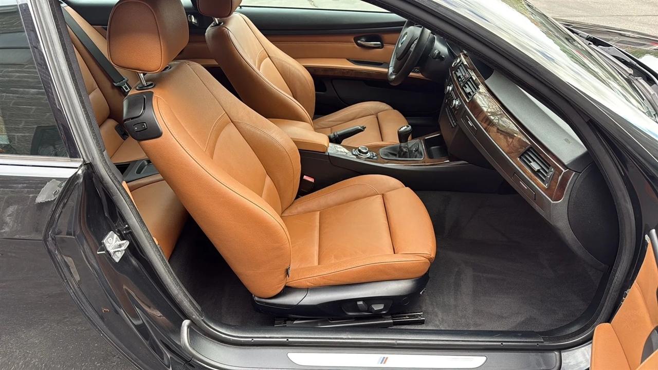 BMW 3-Series 335i Coupe 2010
