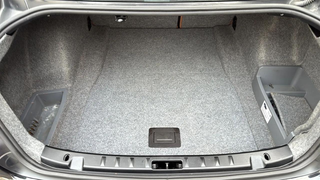 BMW 3-Series 335i Coupe 2010