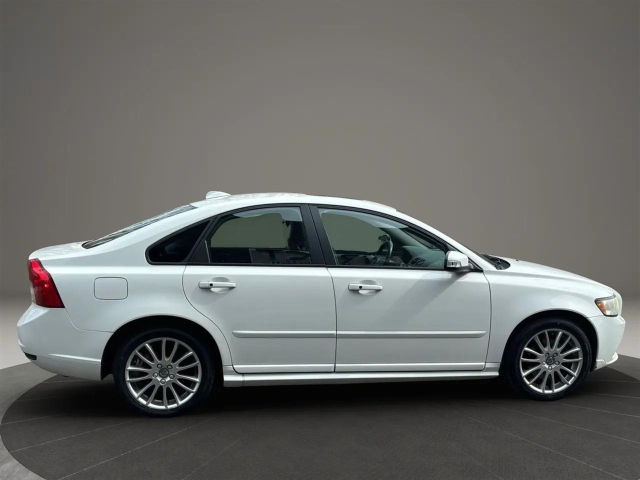 Volvo S40 2.4i 2010