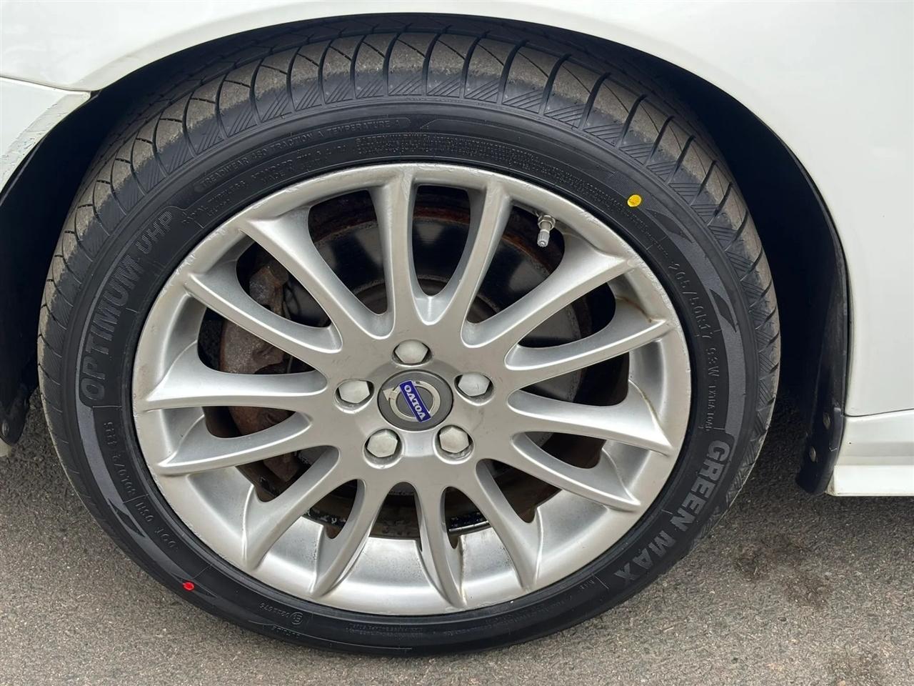 Volvo S40 2.4i 2010