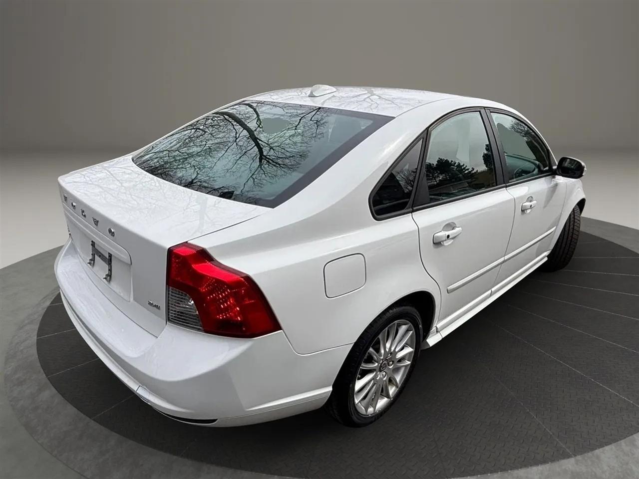 Volvo S40 2.4i 2010