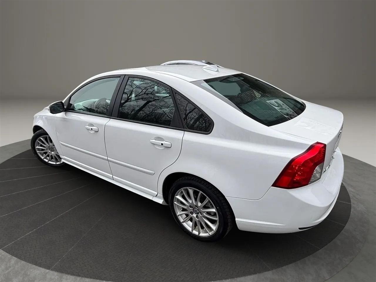 Volvo S40 2.4i 2010
