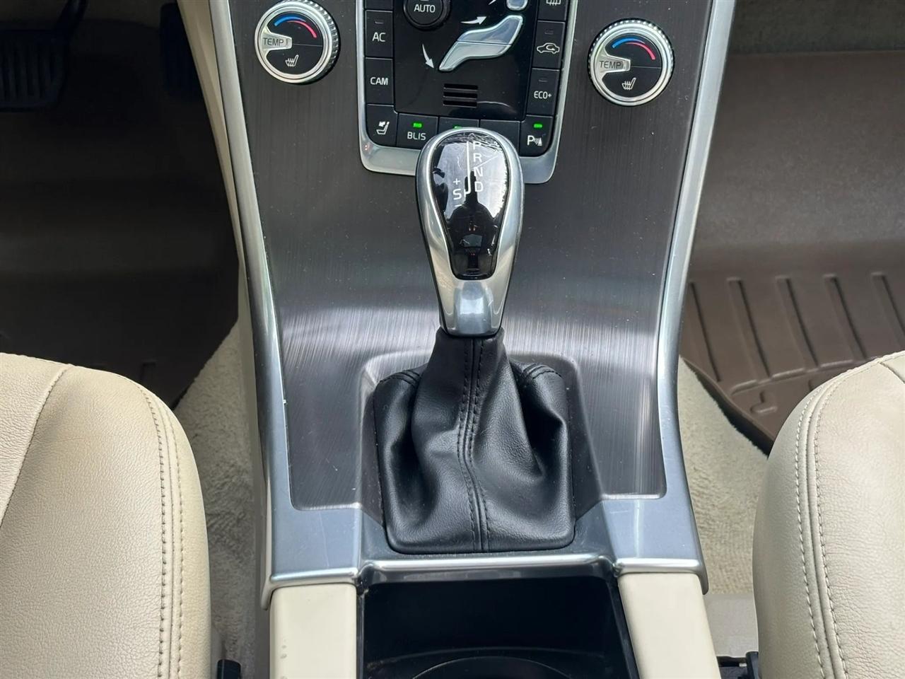Volvo XC60 T5 Drive-E Premier FWD 2016