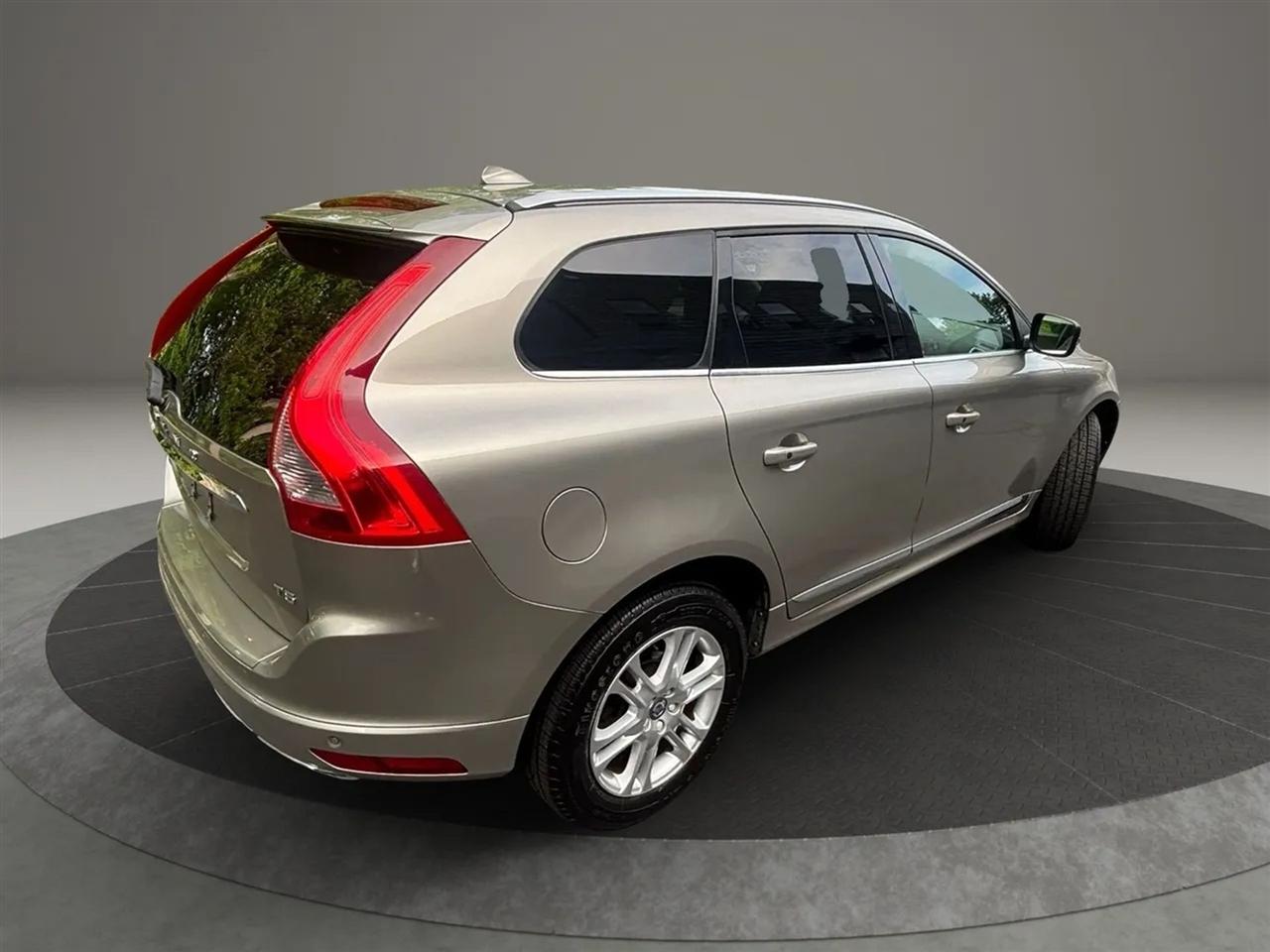 Volvo XC60 T5 Drive-E Premier FWD 2016