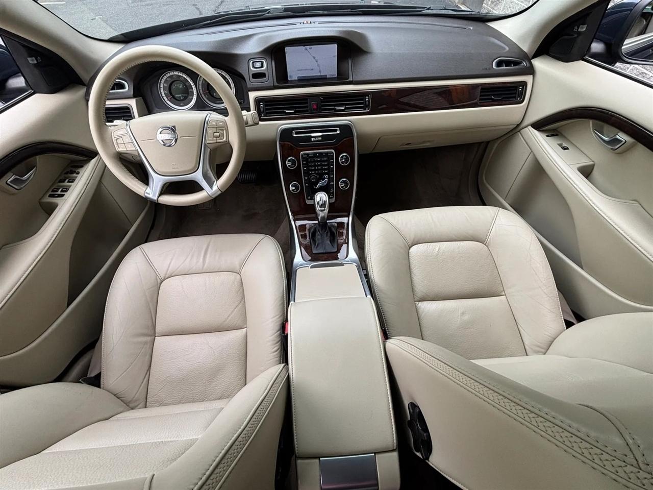 Volvo XC70 3.2 Premier 2013