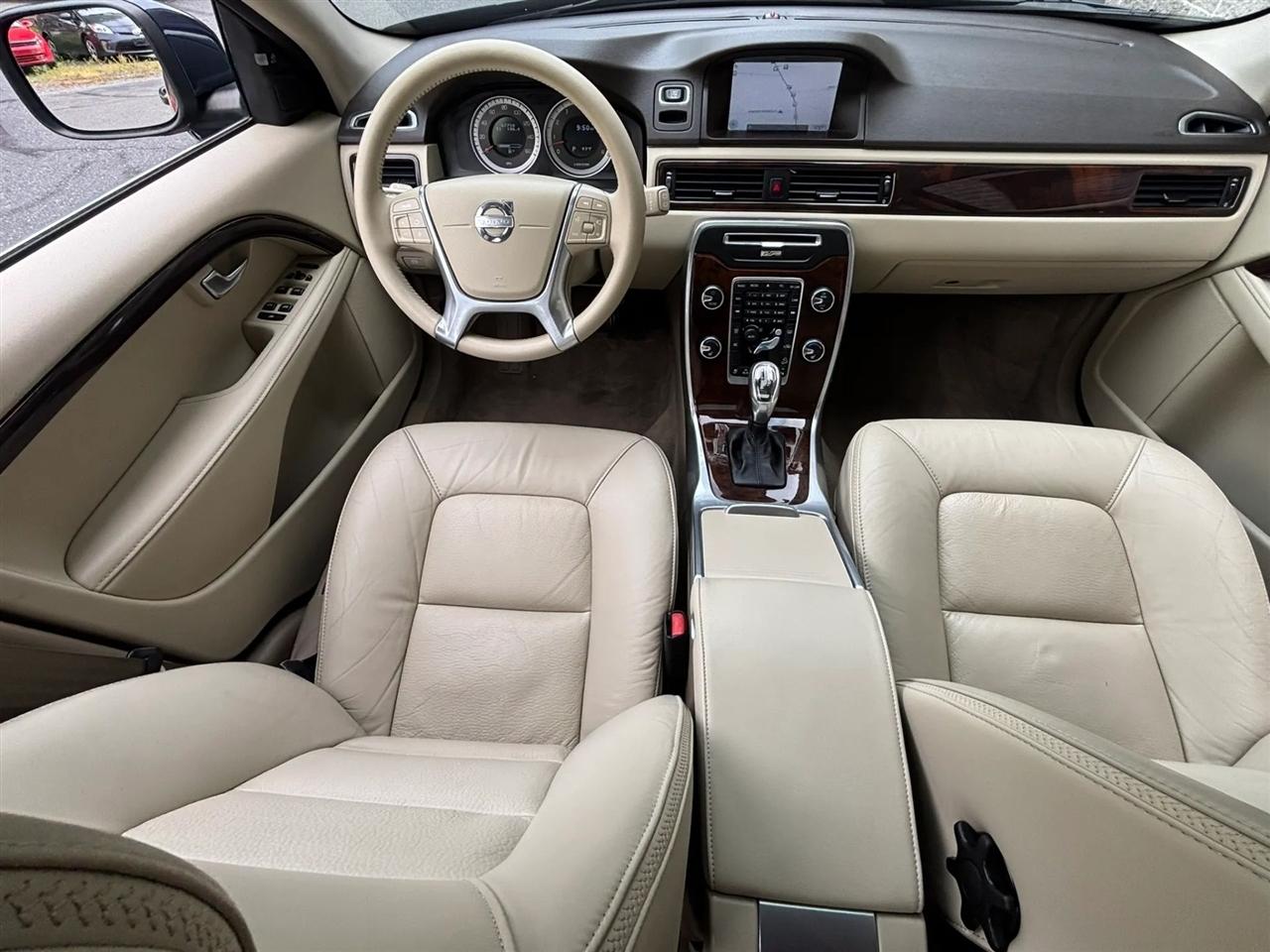 Volvo XC70 3.2 Premier 2013