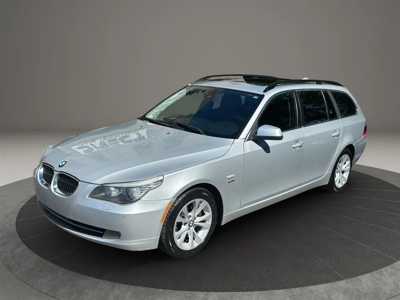 BMW 5-Series Sport Wagon 535xi 2010