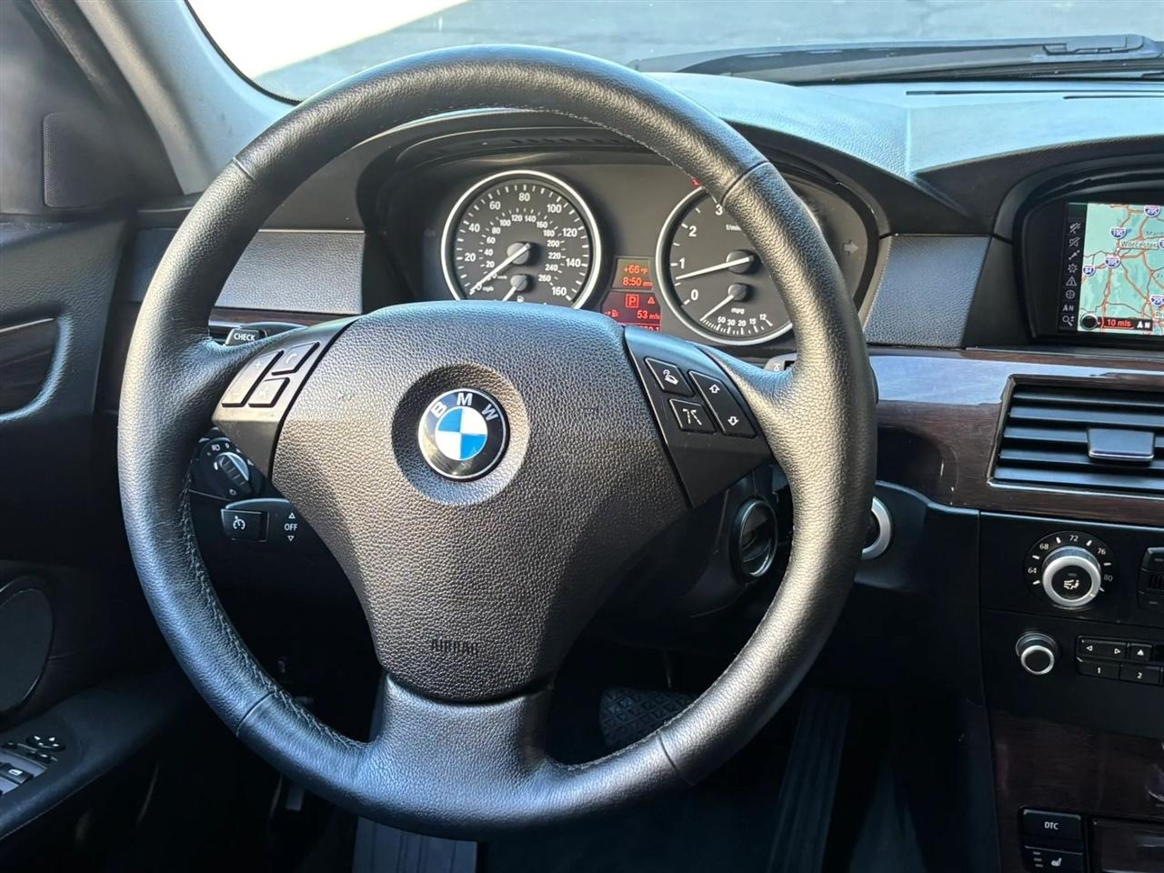 BMW 5-Series Sport Wagon 535xi 2010