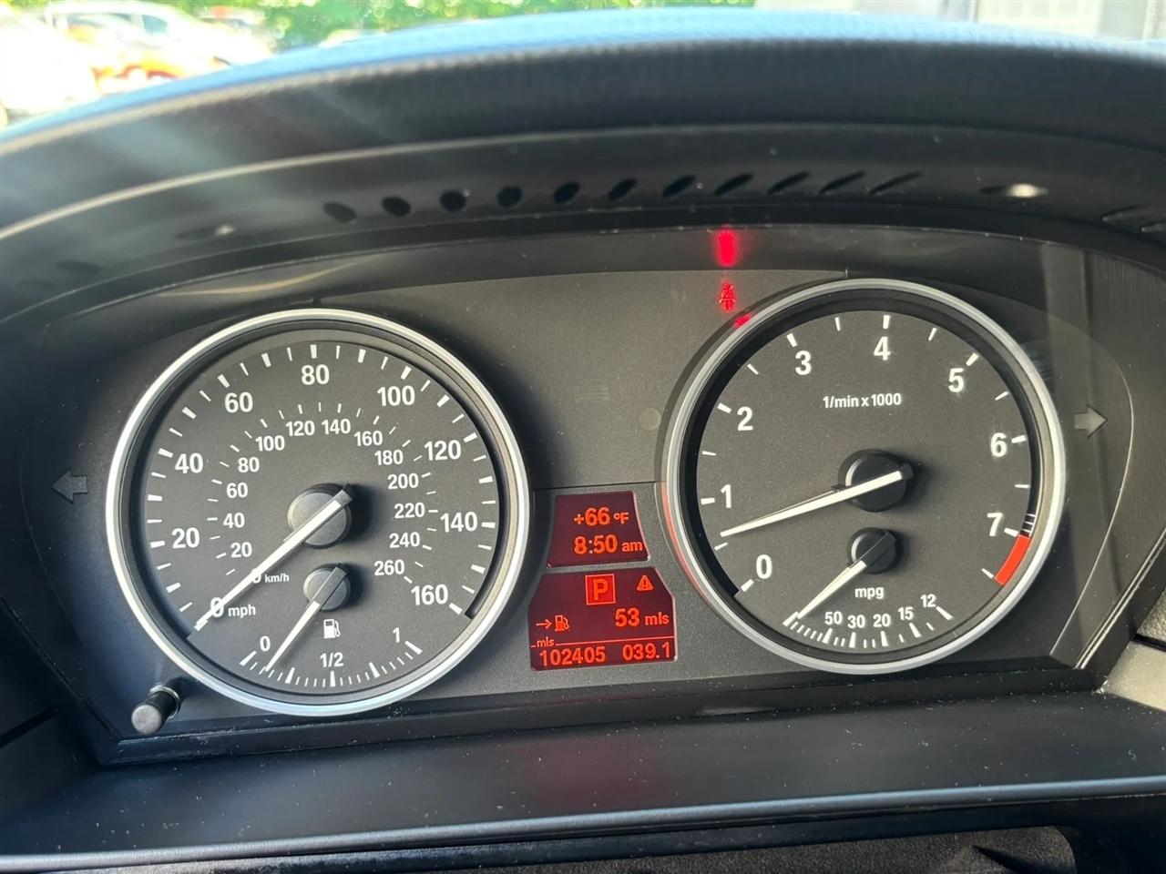 BMW 5-Series Sport Wagon 535xi 2010