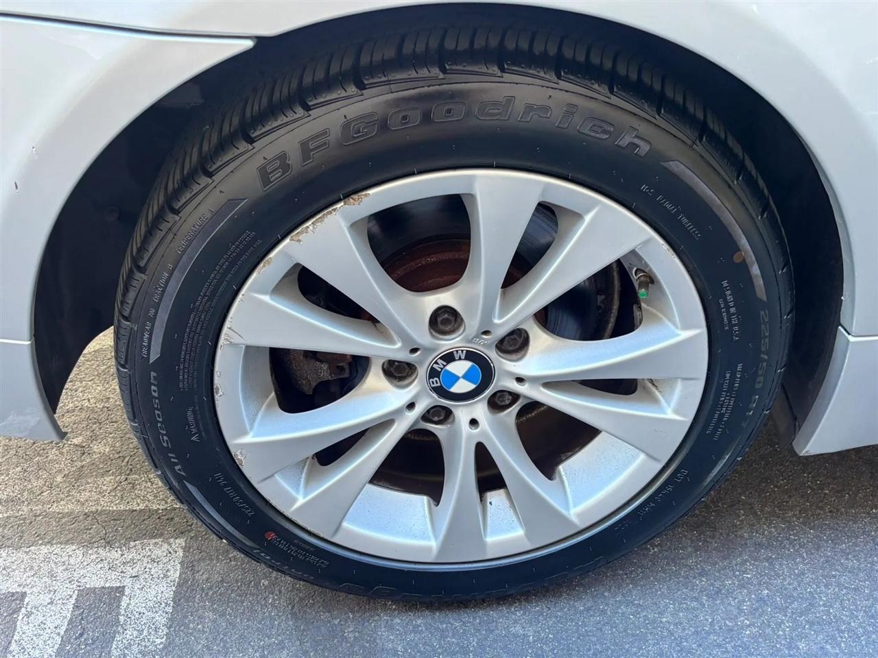 BMW 5-Series Sport Wagon 535xi 2010