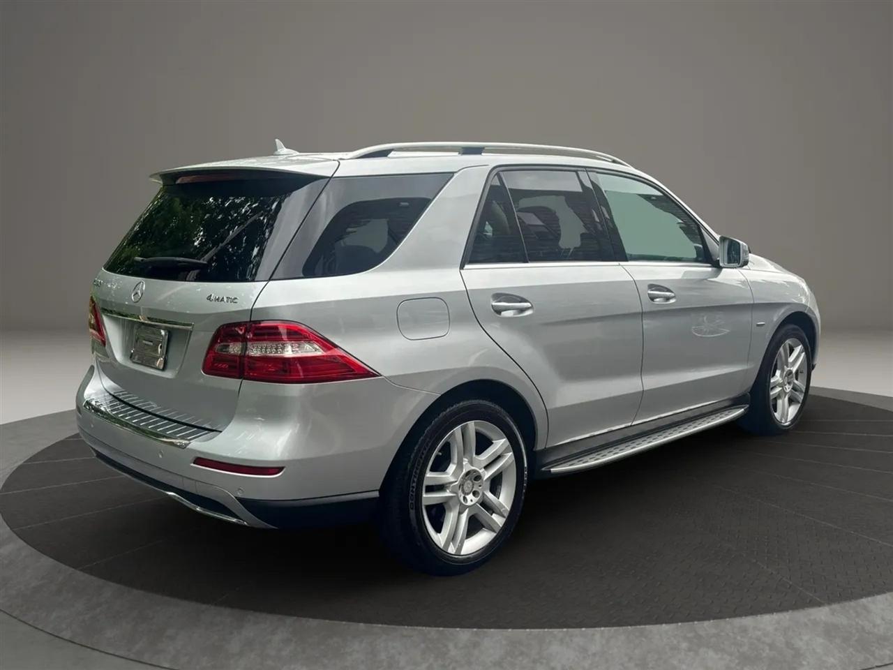 Mercedes-Benz M-Class ML350 4MATIC 2012