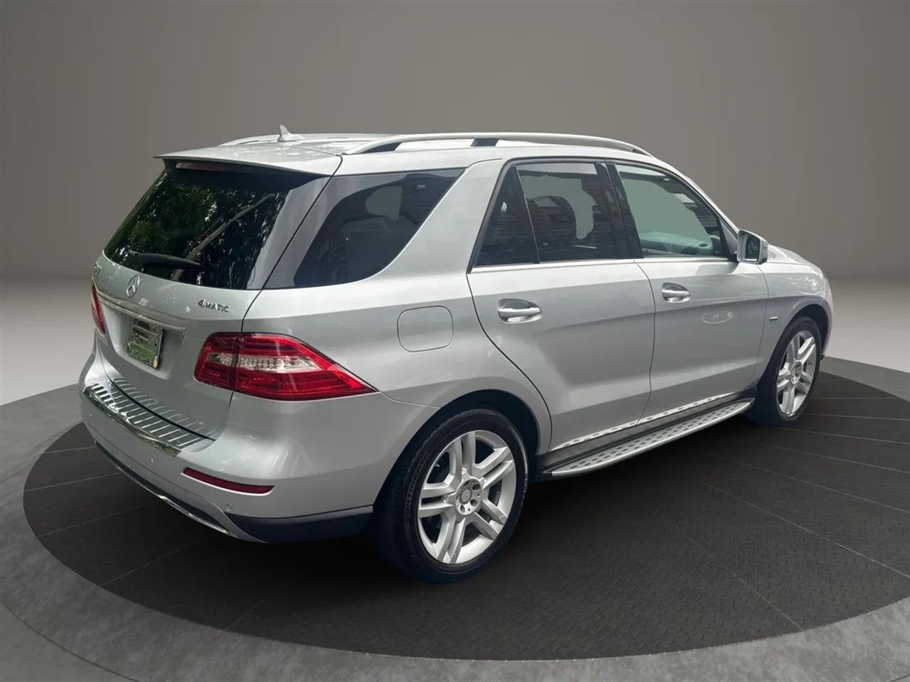 Mercedes-Benz M-Class ML350 4MATIC 2012