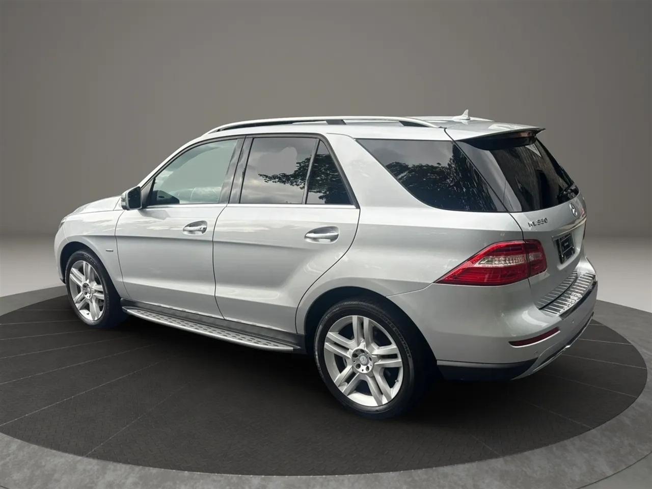 Mercedes-Benz M-Class ML350 4MATIC 2012