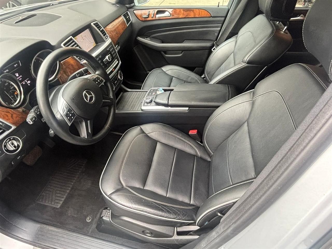 Mercedes-Benz M-Class ML350 4MATIC 2012