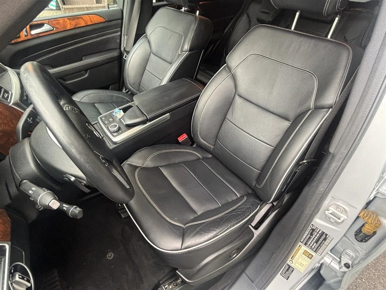 Mercedes-Benz M-Class ML350 4MATIC 2012