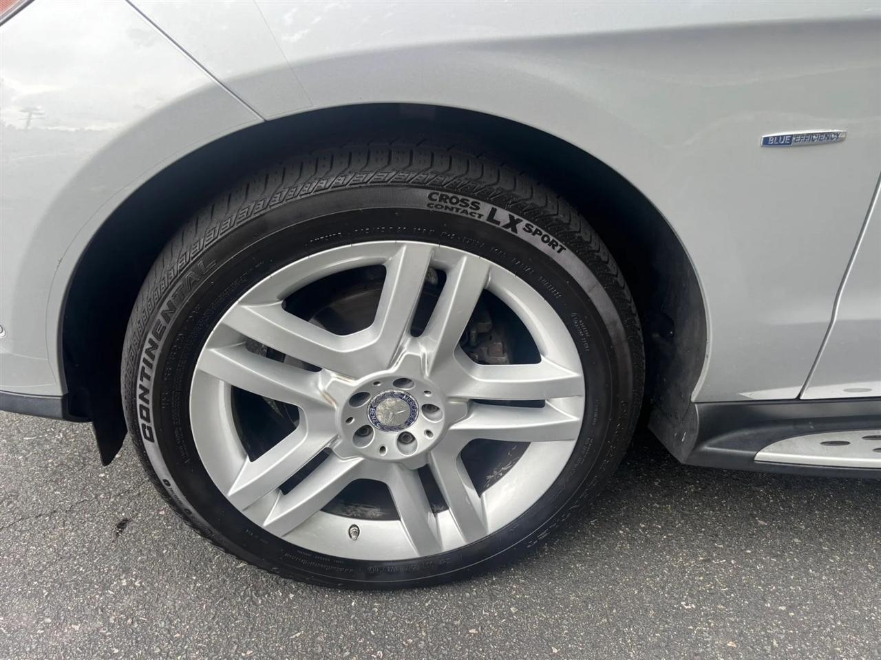 Mercedes-Benz M-Class ML350 4MATIC 2012