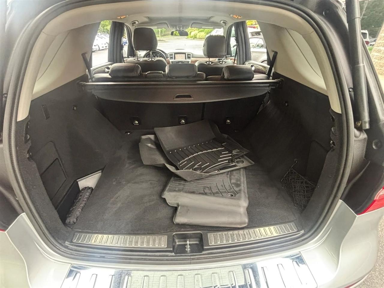 Mercedes-Benz M-Class ML350 4MATIC 2012