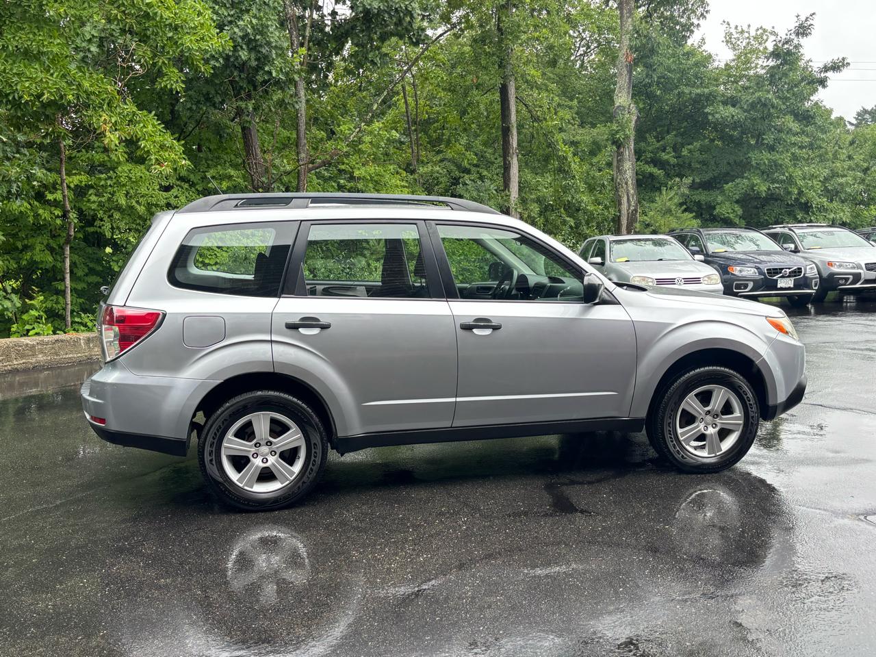 Subaru Forester 2.5X 2012