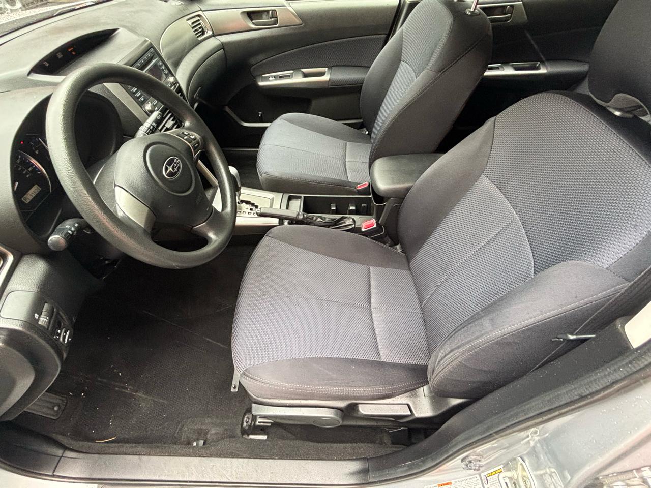 Subaru Forester 2.5X 2012