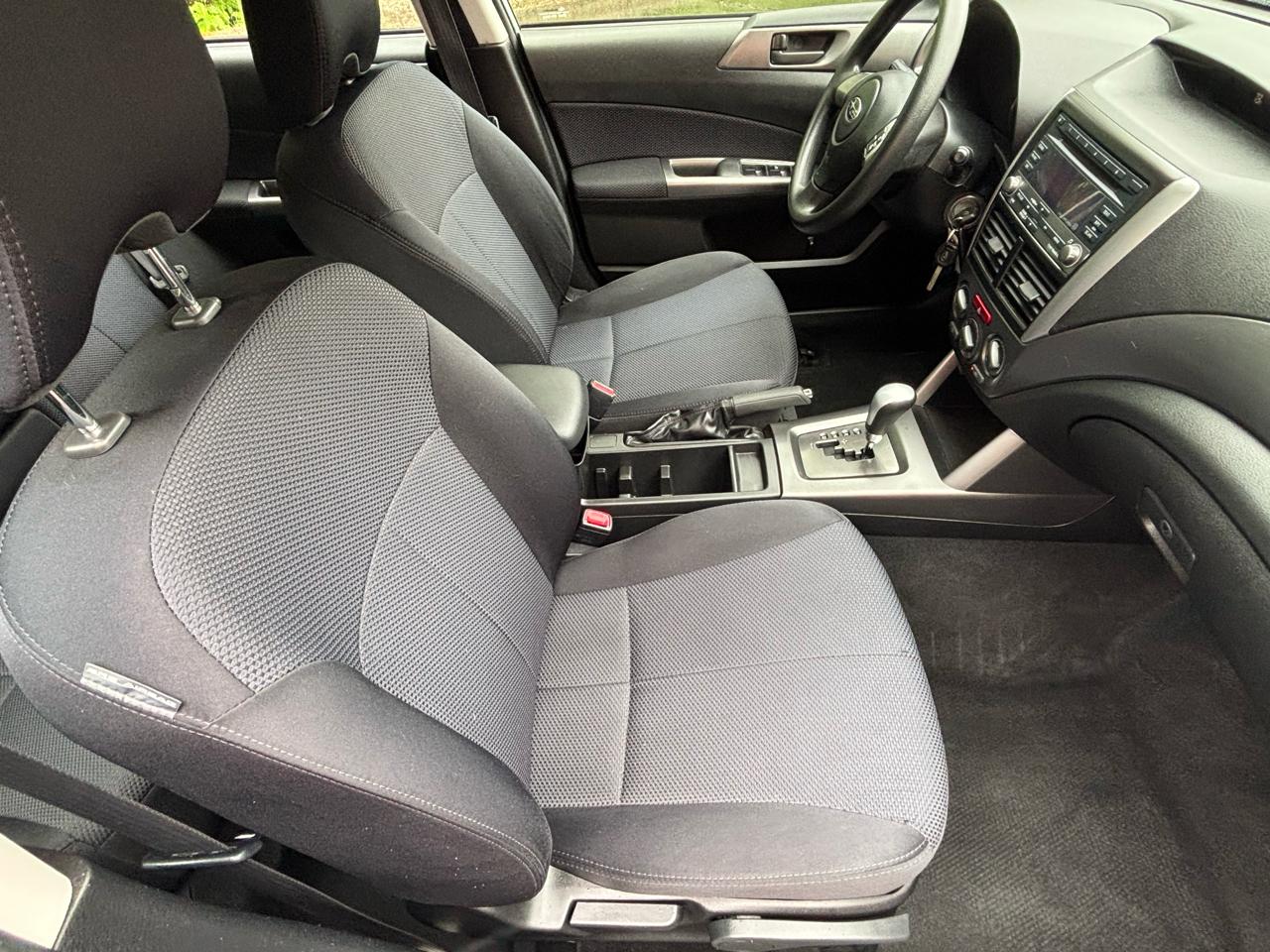 Subaru Forester 2.5X 2012