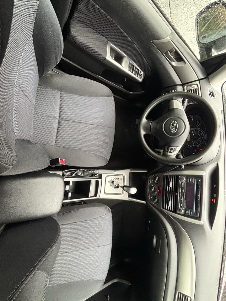 Subaru Forester 2.5X 2012