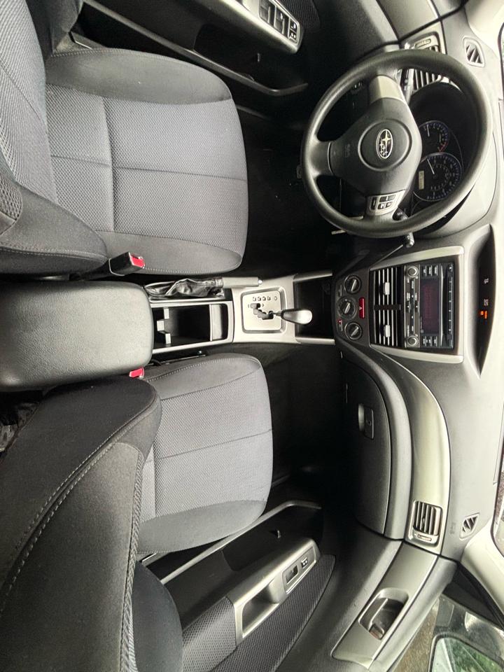 Subaru Forester 2.5X 2012