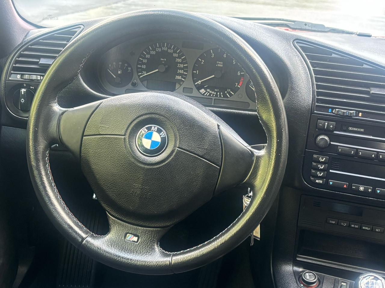 BMW 318  1998