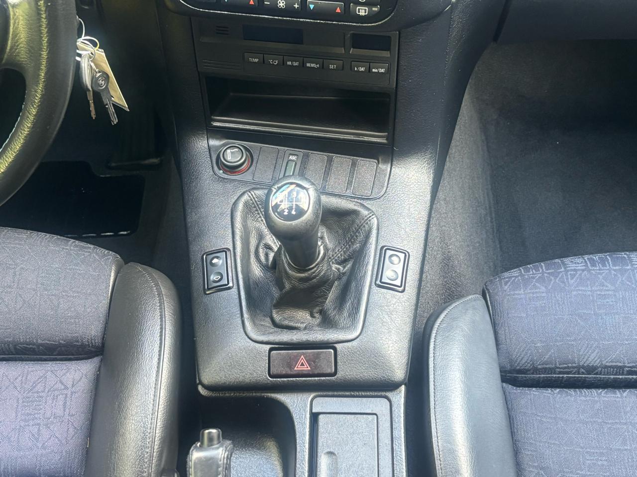 BMW 318  1998