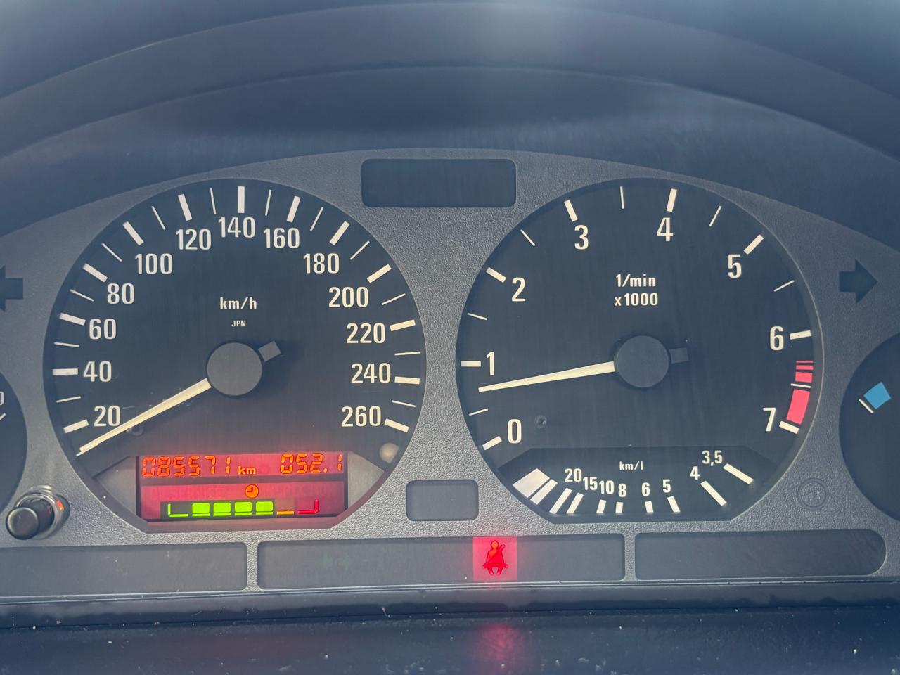 BMW 318  1998