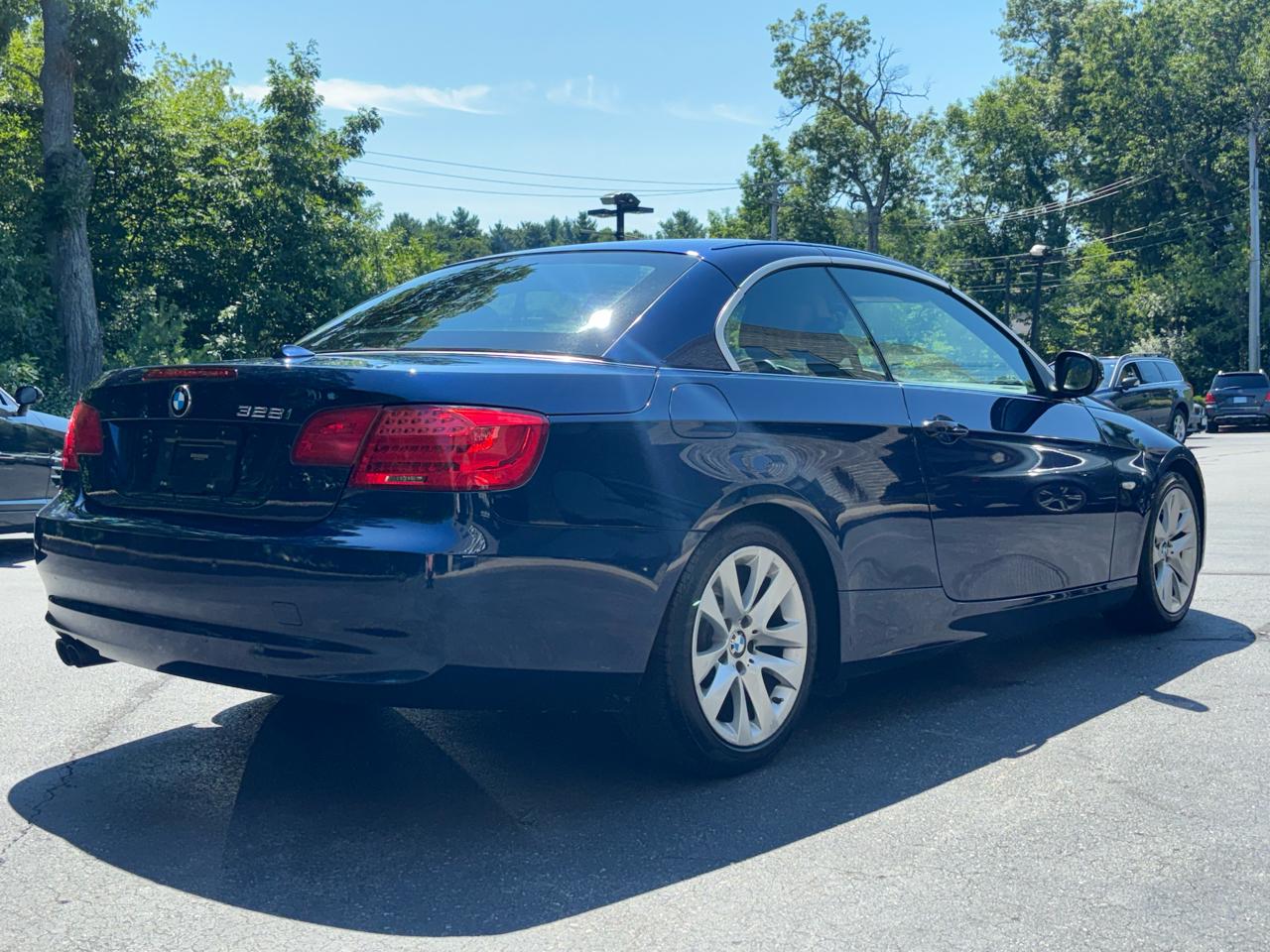 BMW 3-Series 328i Convertible - SULEV 2013