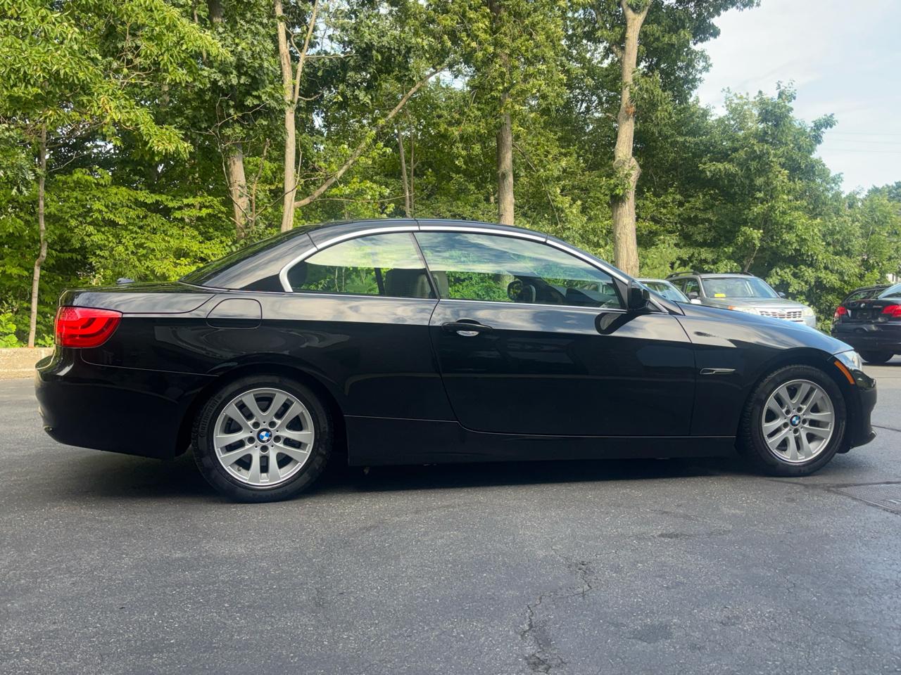 BMW 3-Series 328i Convertible - SULEV 2011