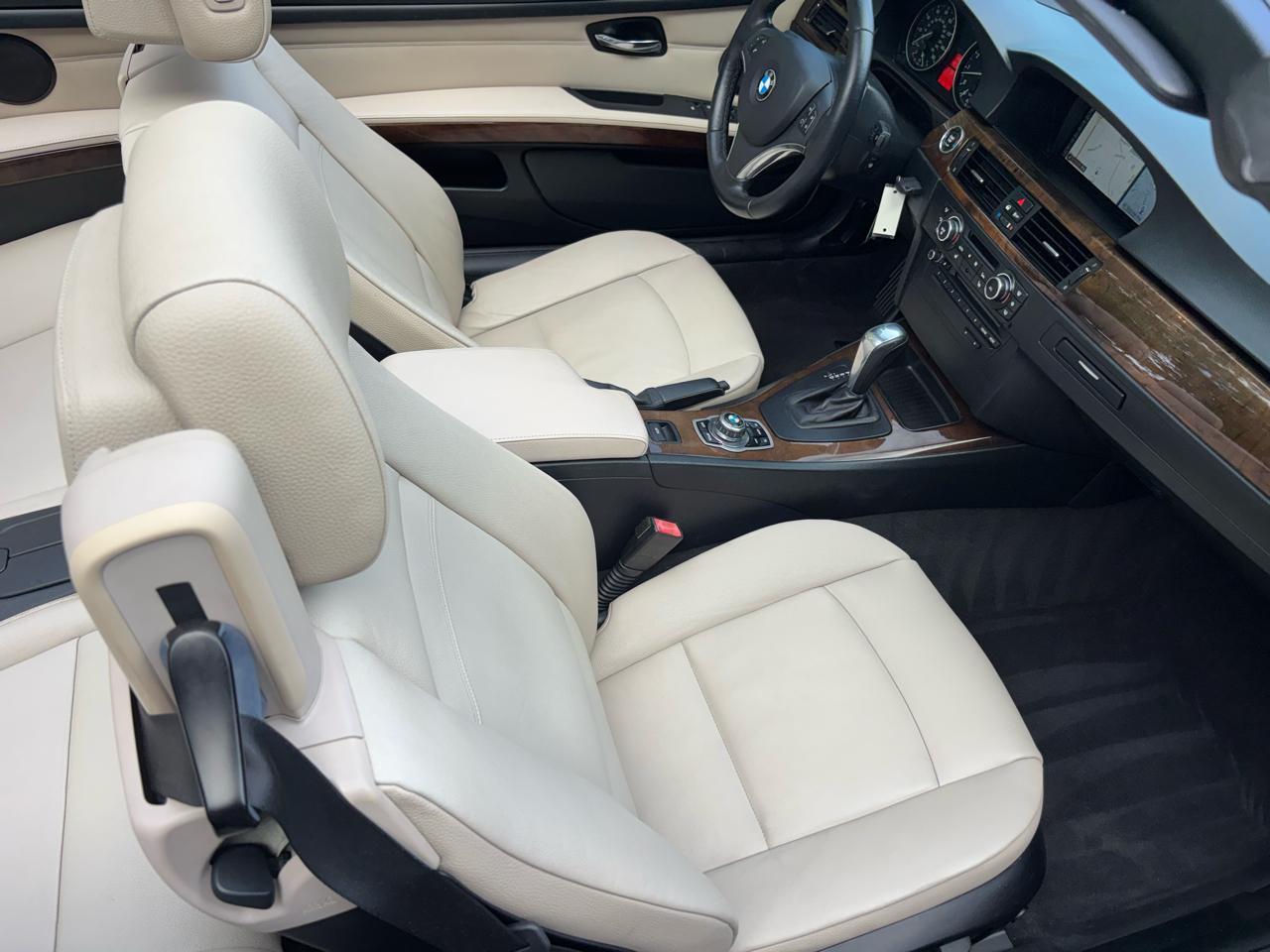 BMW 3-Series 328i Convertible - SULEV 2011