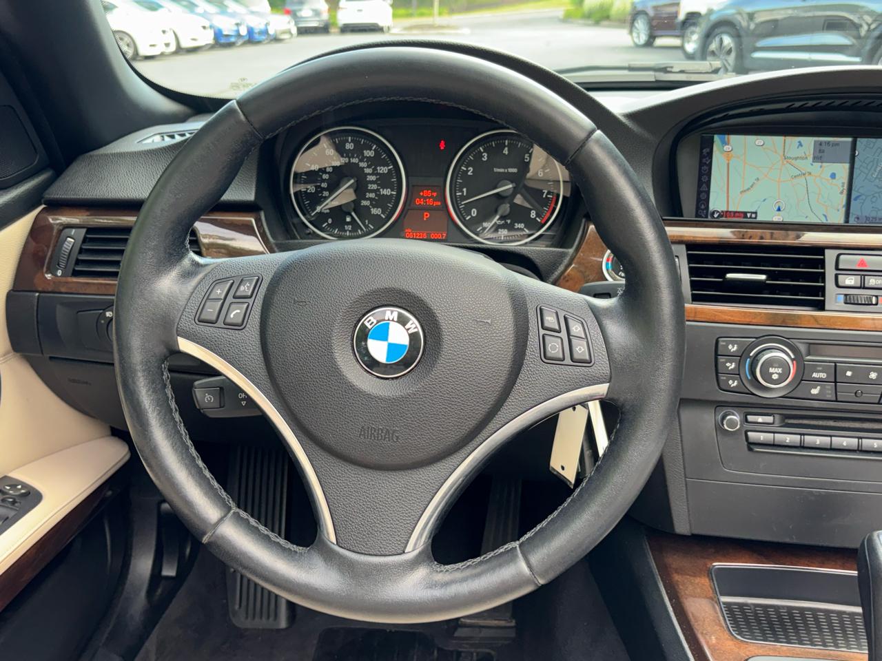 BMW 3-Series 328i Convertible - SULEV 2011