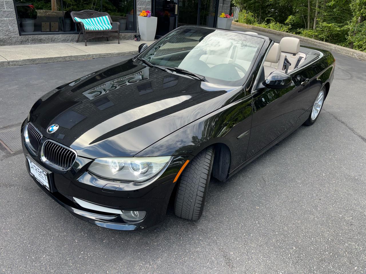 BMW 3-Series 328i Convertible - SULEV 2011