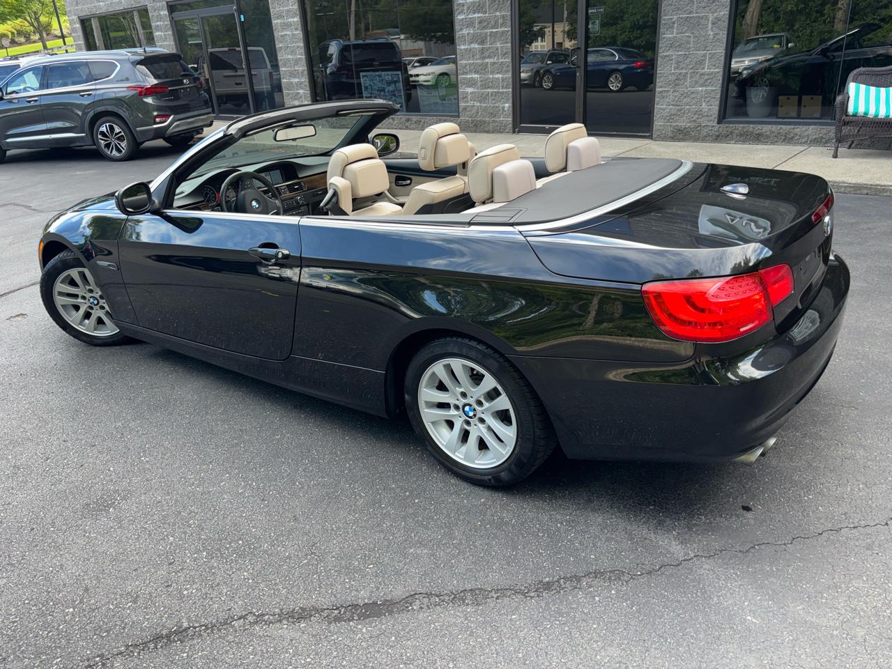 BMW 3-Series 328i Convertible - SULEV 2011
