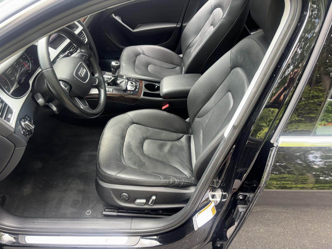 Audi A4 2.0T Premium Sedan quattro Manual 2015