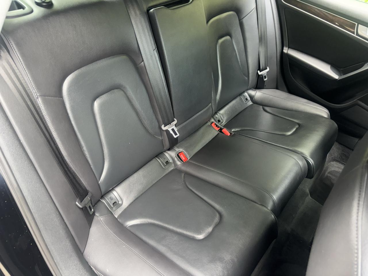 Audi A4 2.0T Premium Sedan quattro Manual 2015