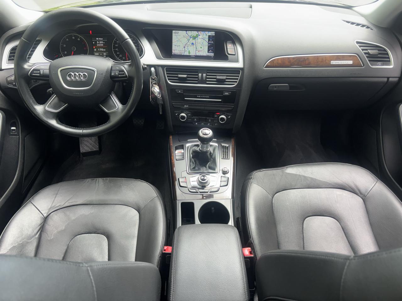 Audi A4 2.0T Premium Sedan quattro Manual 2015