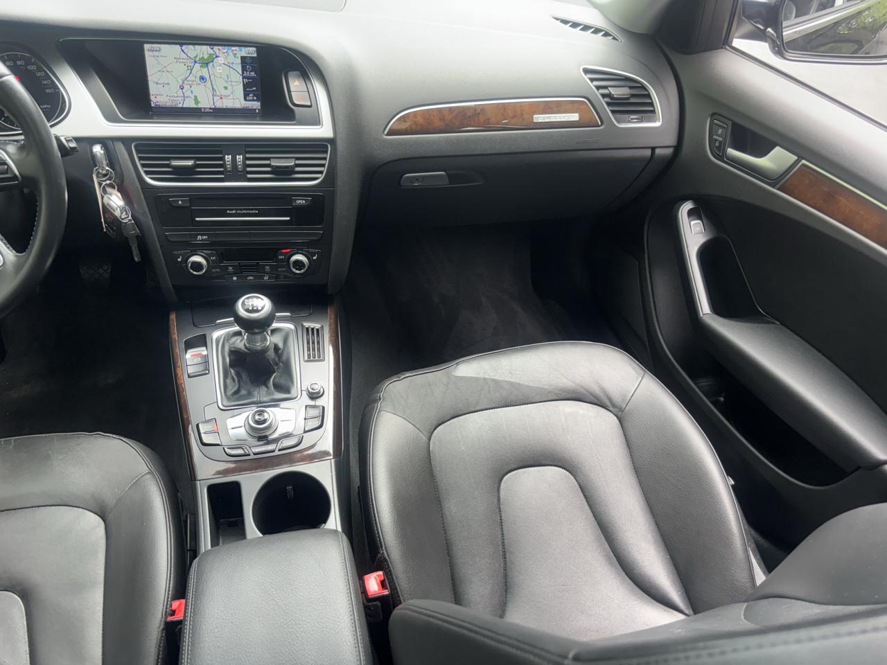 Audi A4 2.0T Premium Sedan quattro Manual 2015
