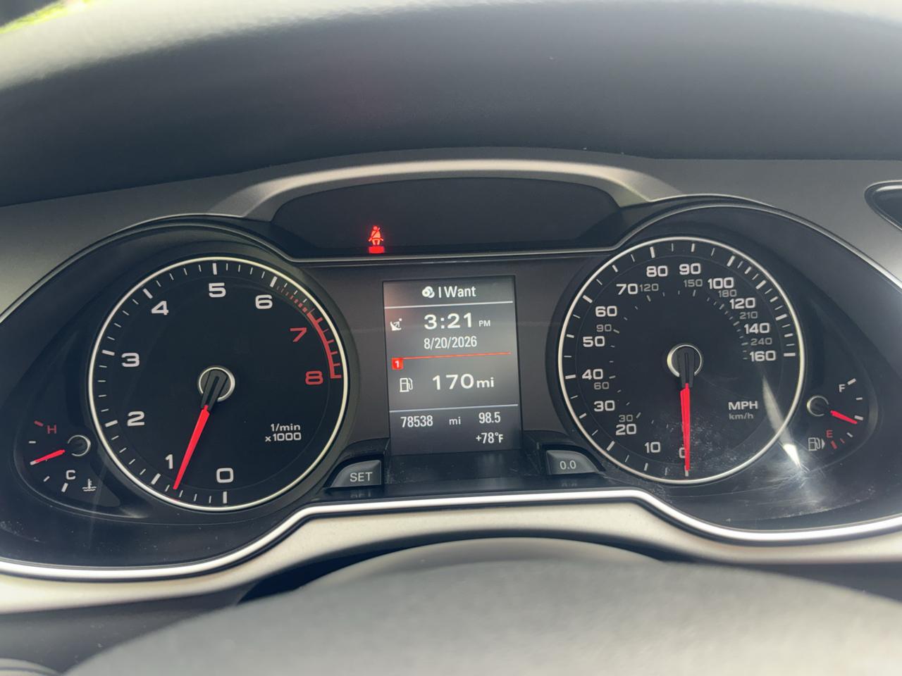 Audi A4 2.0T Premium Sedan quattro Manual 2015