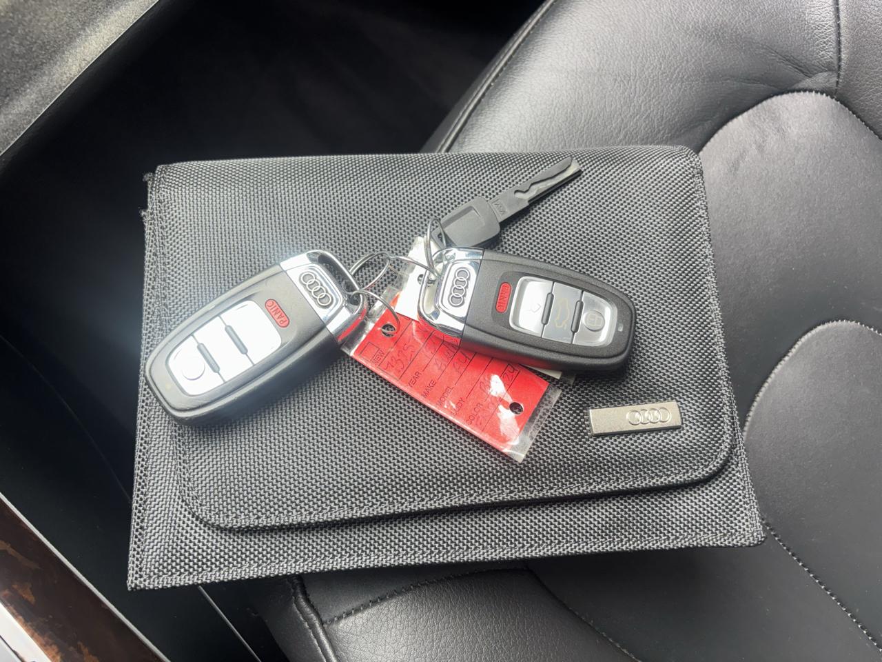 Audi A4 2.0T Premium Sedan quattro Manual 2015