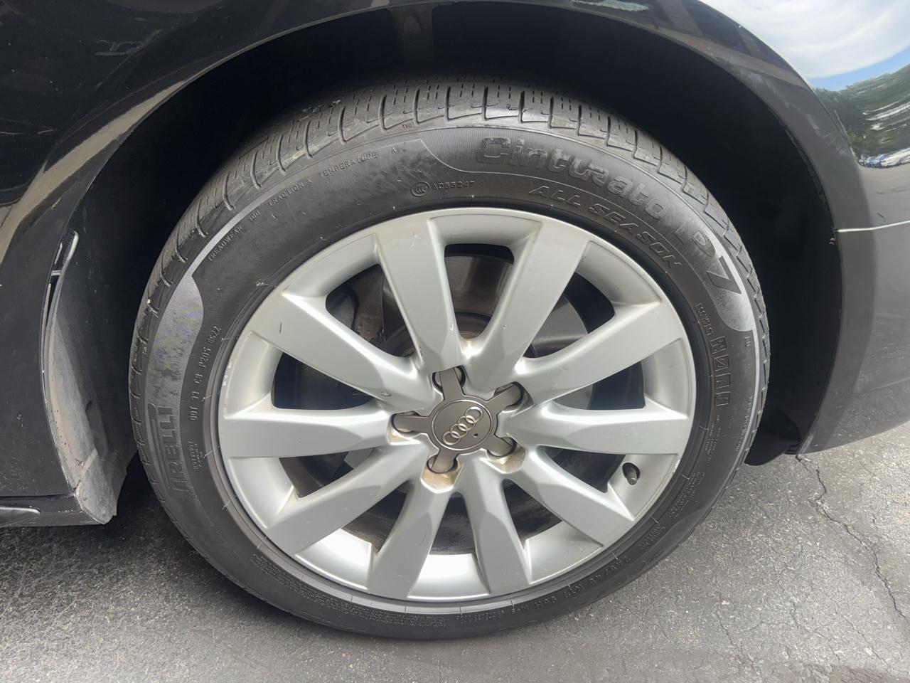 Audi A4 2.0T Premium Sedan quattro Manual 2015