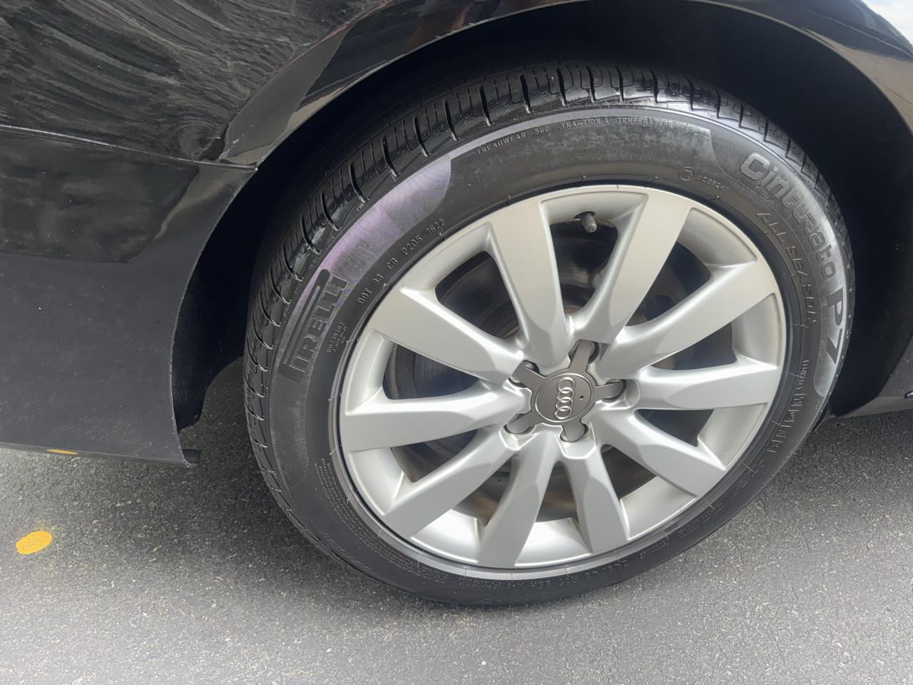 Audi A4 2.0T Premium Sedan quattro Manual 2015